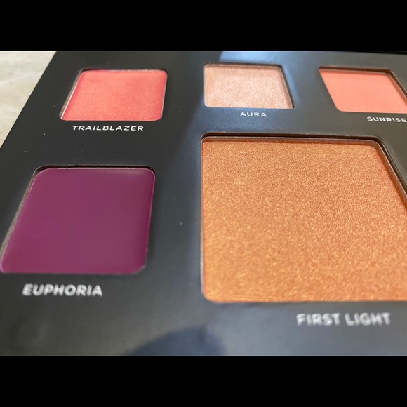 Deck of Scarlet limited ed. Bronzer, Eye & Lip - Picture 4 of 6
